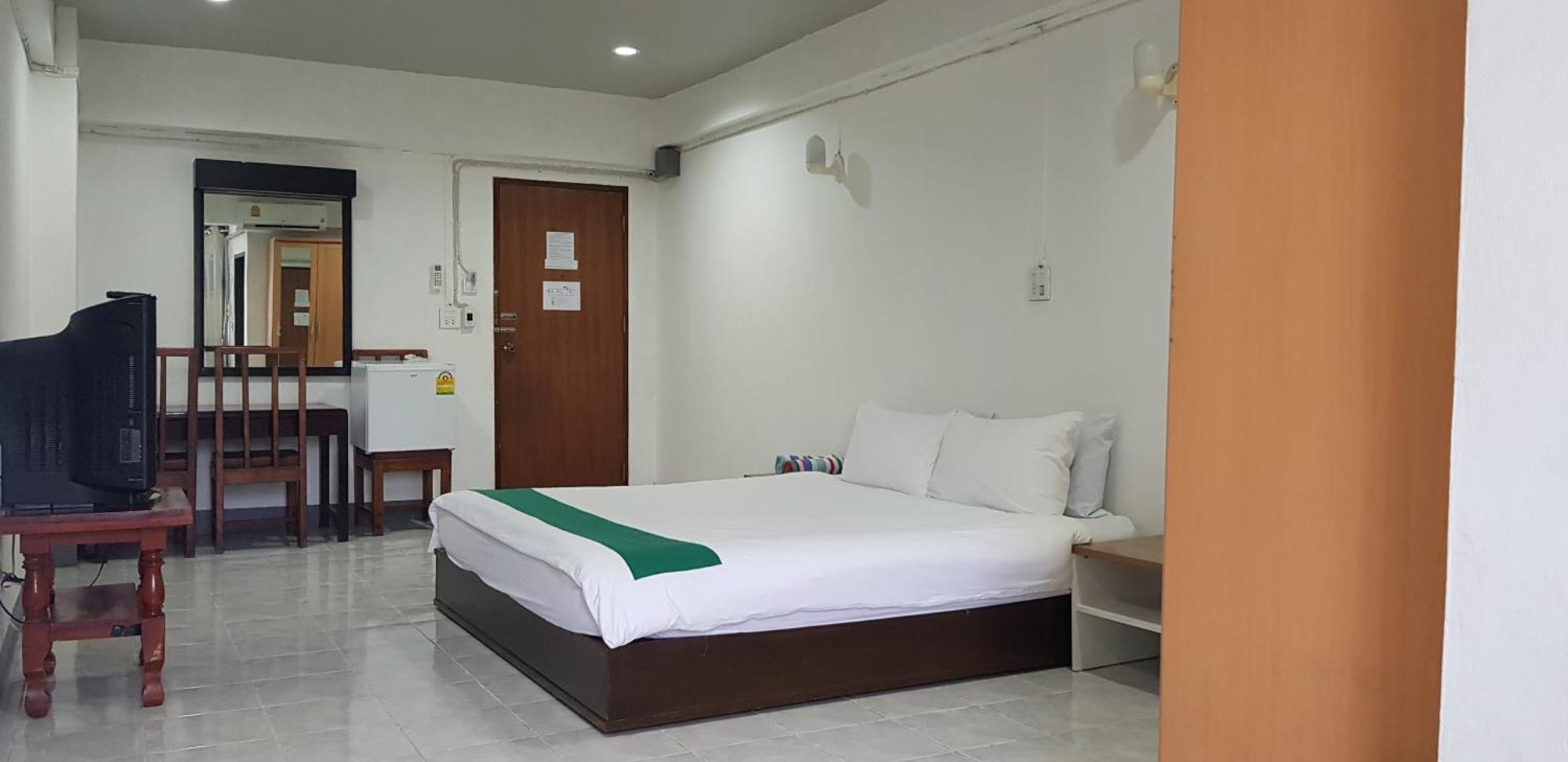 โรงแรมวินบางนา Win Bangna Hotel Бангкок Номер фото